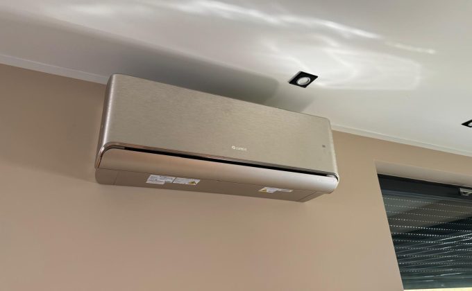 GREE AIRY CHAMPAGNE, DOM JEDNORODZINNY